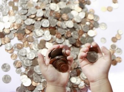 1269975_coins_in_hand